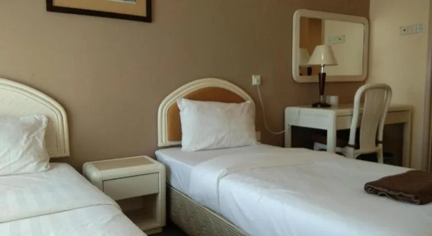 Oyo Home 90533 Nomadic Town Condo Malacca
