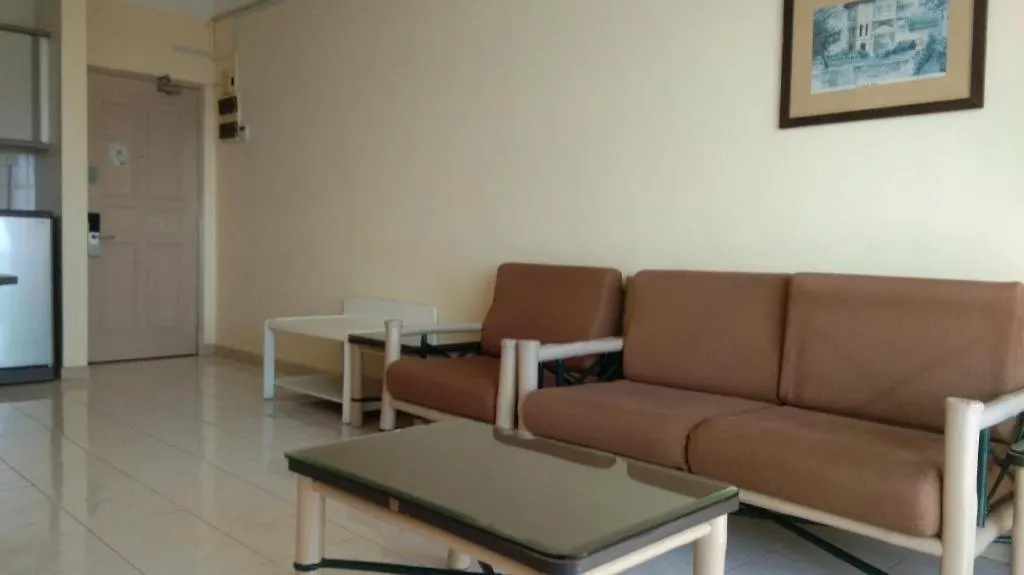 Oyo Home 90533 Nomadic Town Condo Malacca Hotel