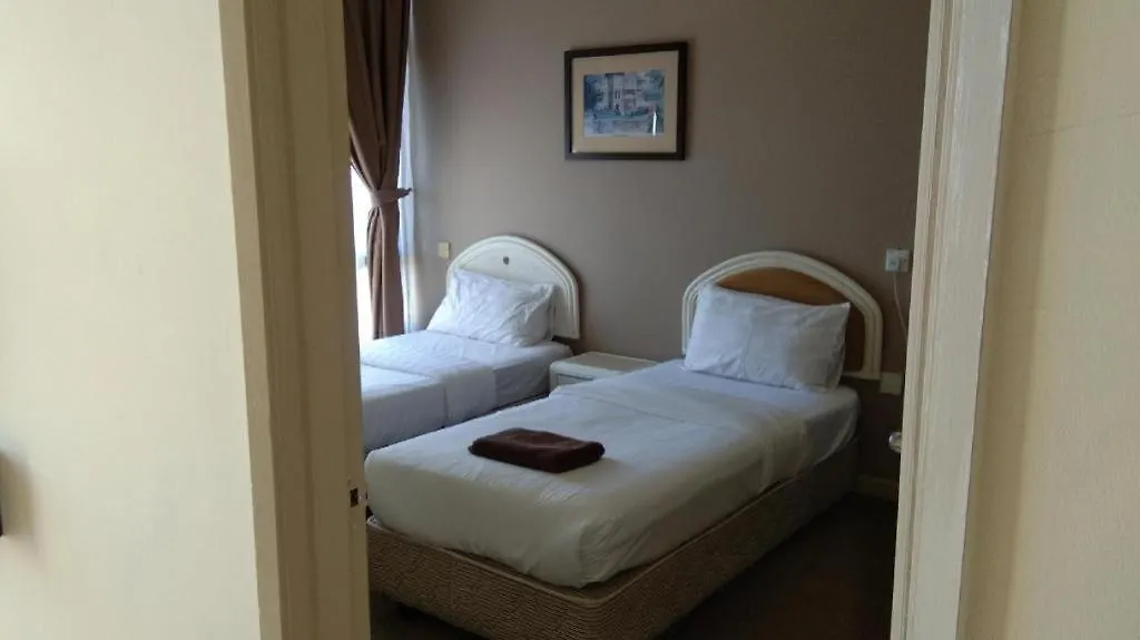 Hotel Oyo Home 90533 Nomadic Town Condo Malacca