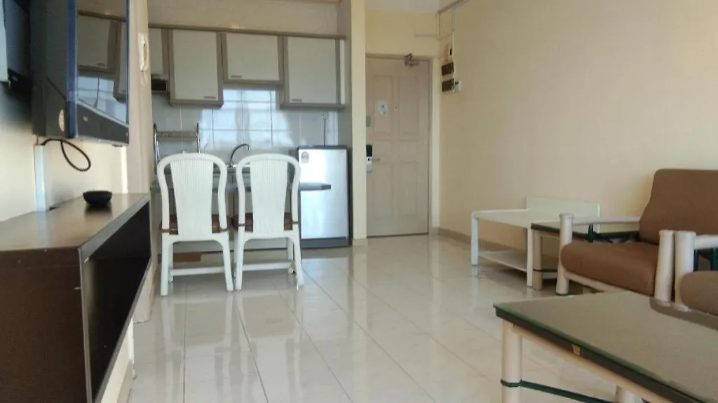 Oyo Home 90533 Nomadic Town Condo Malacca