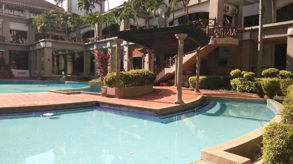 Oyo Home 90533 Nomadic Town Condo Malacca